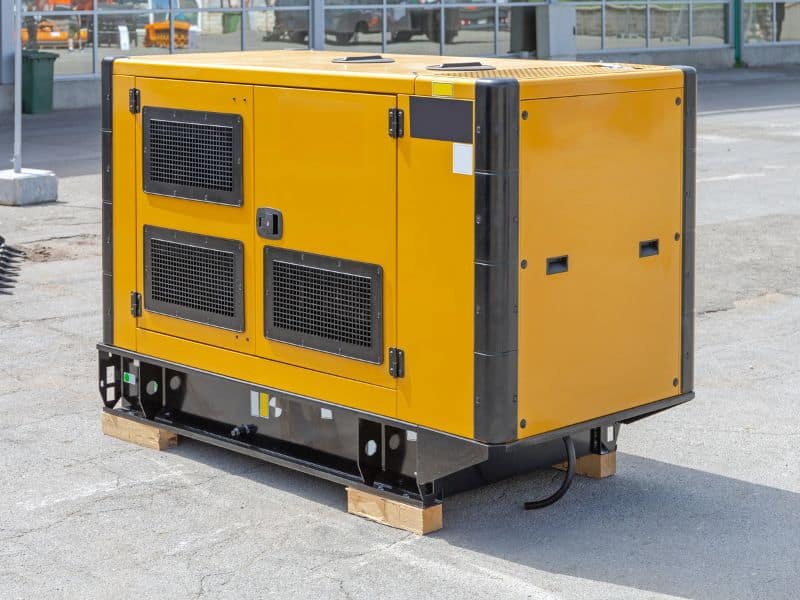 גנרטור תלת פאזי מושתק